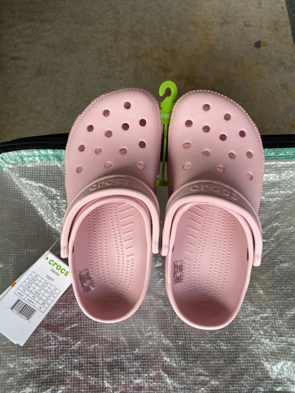 Crocs Classic Clog Unisex Slip On Women Shoe Water Friendly Sandals- Pink - Picture 6 of 7